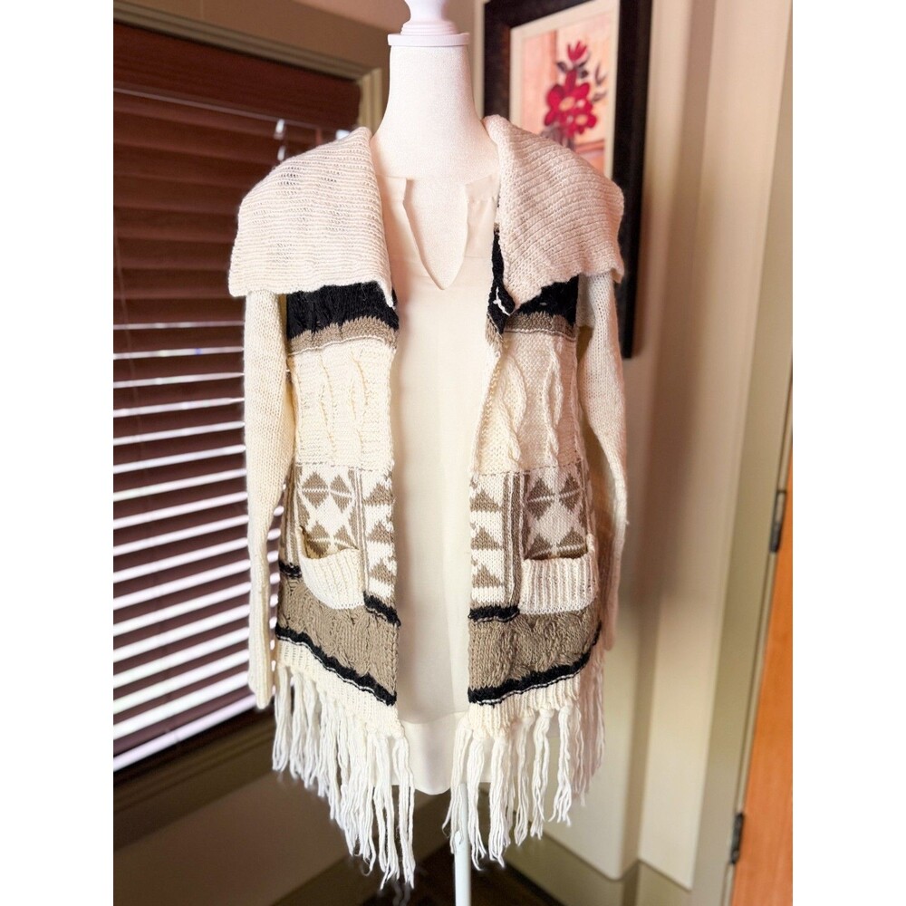 Maurices Sweater Open front Cardigan w/ Fringe Sz M Wool Blend Boho Western